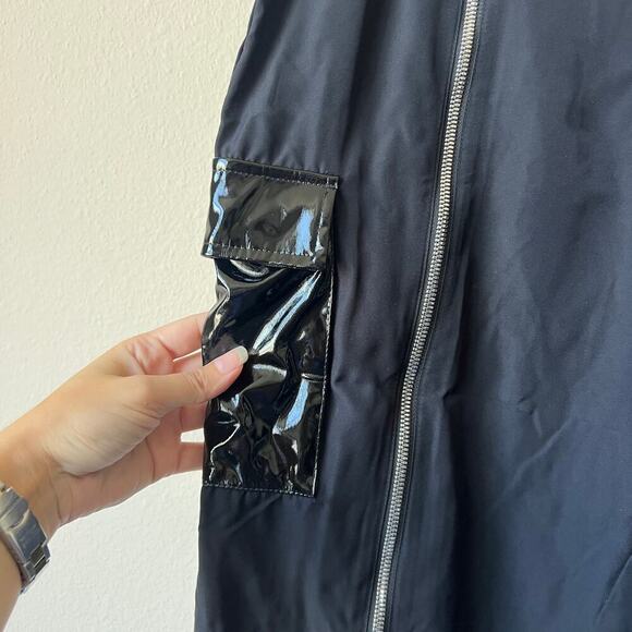 Nike Icon Clash Black Patent Cargo Jogger Pants Size L - Picture 4 of 8